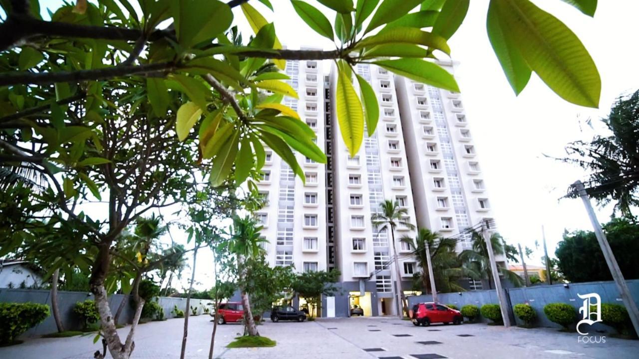 The Beach Front Apartment - Colombo, Uswetakeiyawa, Colombo 瓦特勒 外观 照片